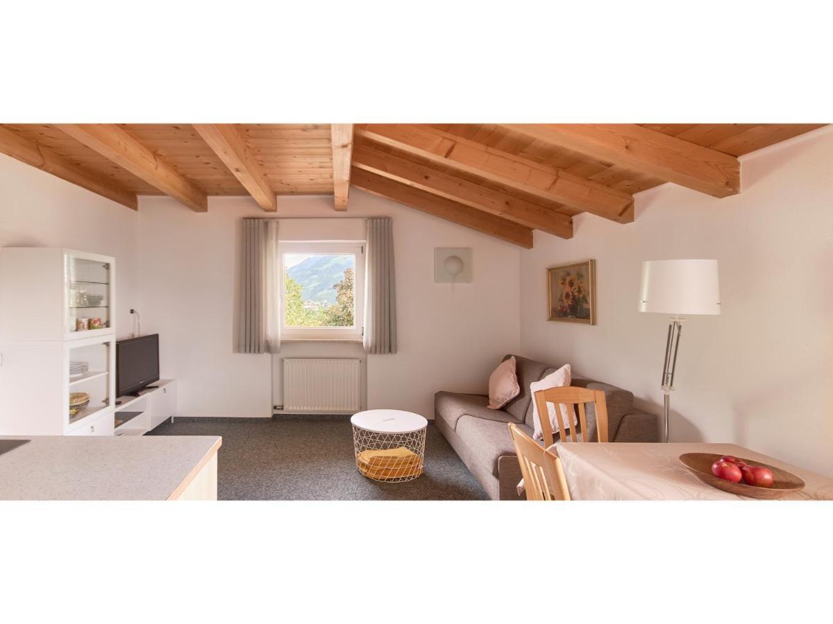 Garni Hotel Walburg Tirolo Quarto foto